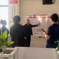 Westhomes Production Team Maximizes Output with Morning Briefings